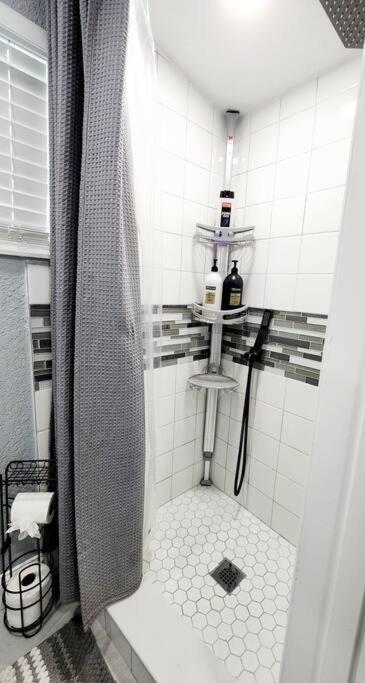 Studio Petite! Lakeland Bagian luar foto
